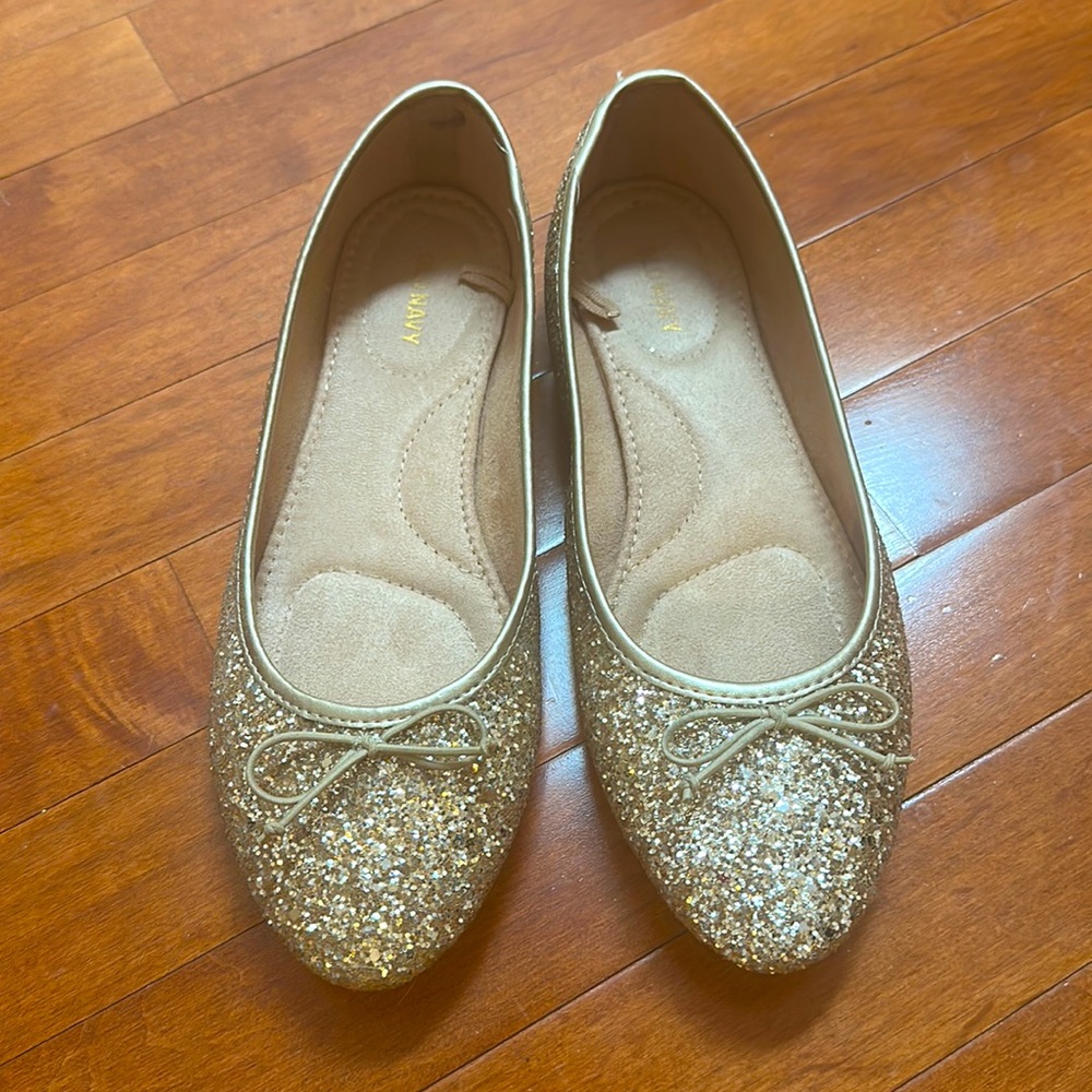 WOMENS COMFORT OLD NAVY GOLD GLITTER FLATS  |  SIZE 8.0